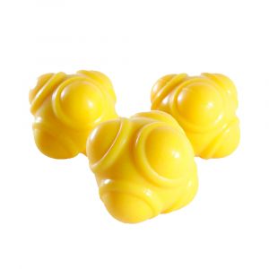 Bola de reacción de 6,7 cm de diámetro en goma amarilla para entrenar la velocidad de reacción, la coordinación y la agilidad.